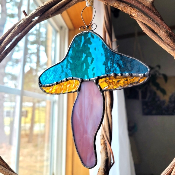 Stained Glass mushroom sun catcher - Picture 6 of 6